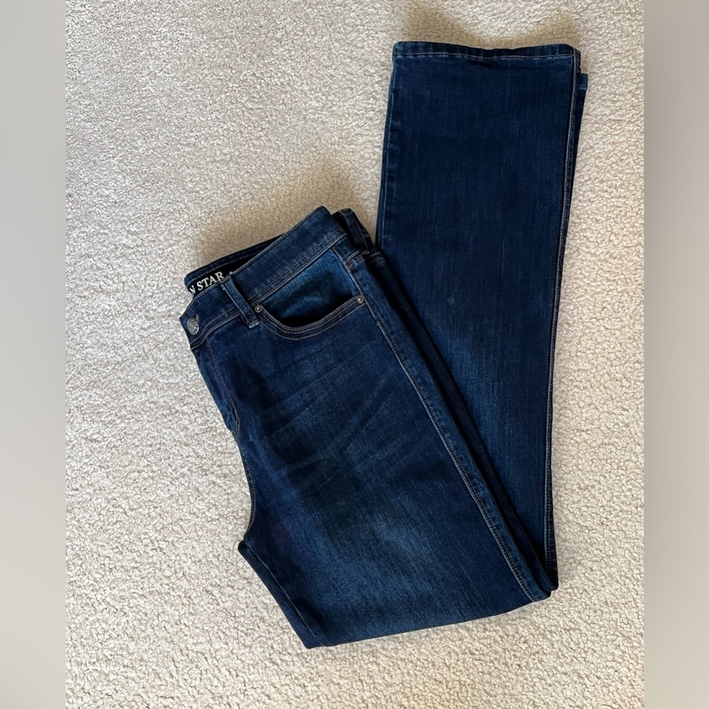 American Star Feel Good Rx Women’s Blue Denim Jeans Sz 12 EUC Stretchy Wed Wash